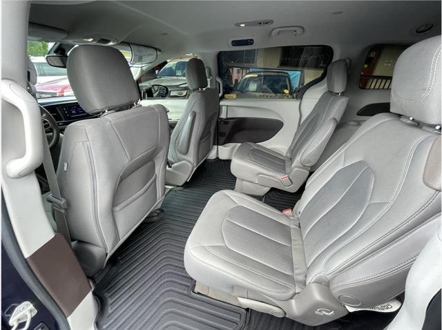 2017 Chrysler Pacifica LX