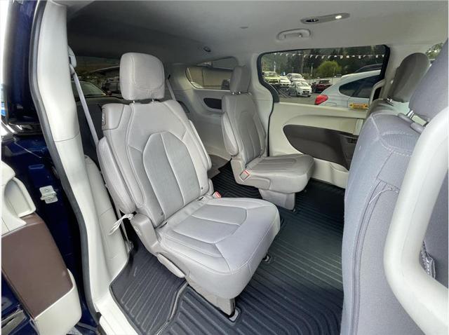 2017 Chrysler Pacifica LX
