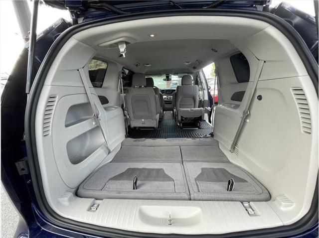 2017 Chrysler Pacifica LX