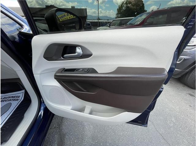 2017 Chrysler Pacifica LX