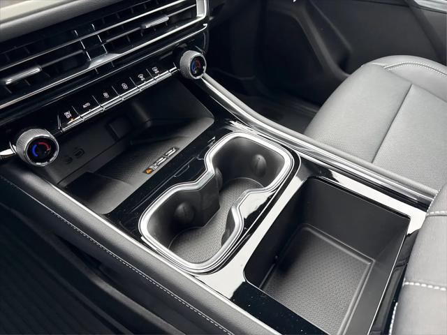2026 Chevrolet Traverse AWD LT