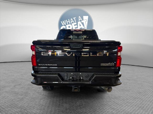 2022 Chevrolet Silverado 2500HD 4WD Crew Cab Standard Bed High Country