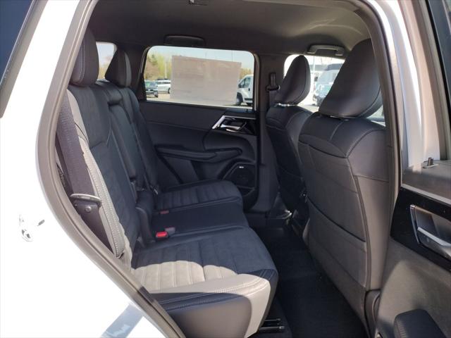 2026 Mitsubishi Outlander LE 1.5T S-AWC