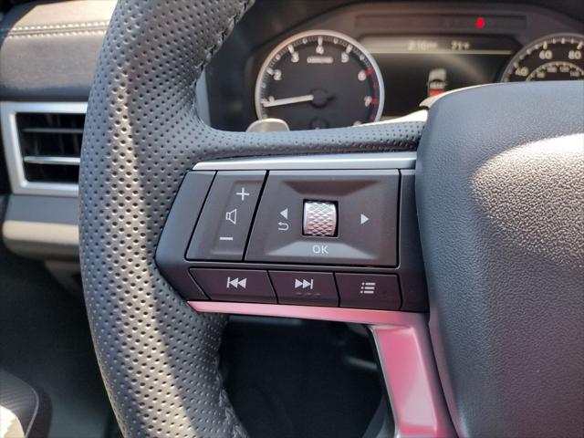 2026 Mitsubishi Outlander LE 1.5T S-AWC