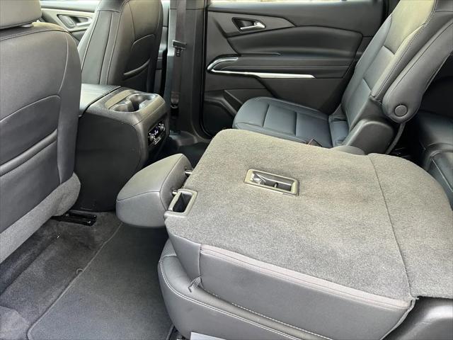 2025 Chevrolet Traverse AWD LT