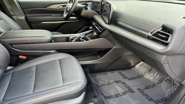 2025 Chevrolet Traverse AWD LT