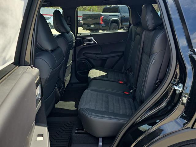 2026 Mitsubishi Outlander LE 1.5T S-AWC