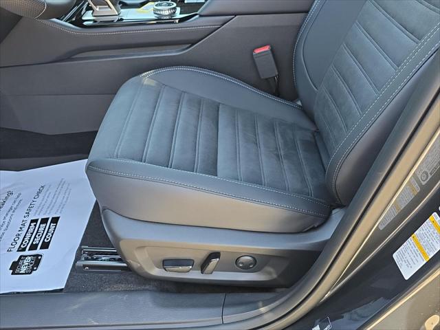 2026 Mitsubishi Outlander LE 1.5T S-AWC