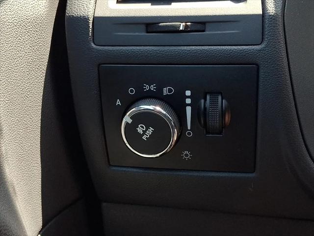 2012 Dodge Challenger SXT