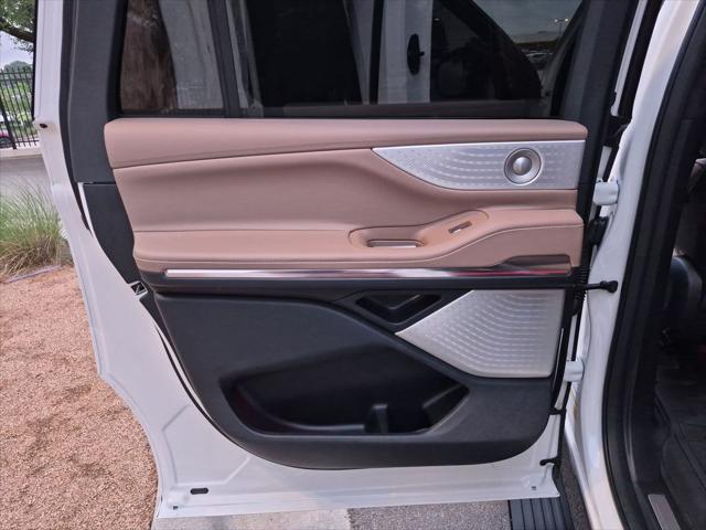 2025 Lincoln Navigator Black Label L