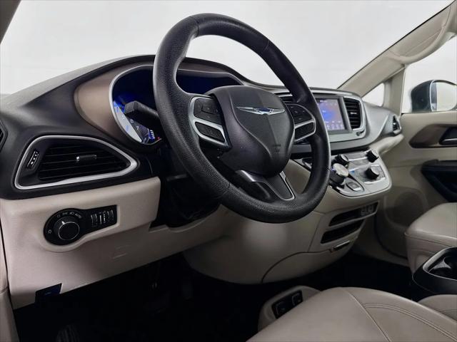 2021 Chrysler Voyager LXI