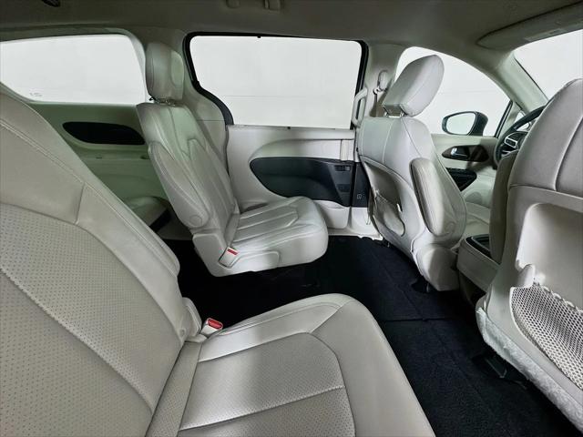 2021 Chrysler Voyager LXI