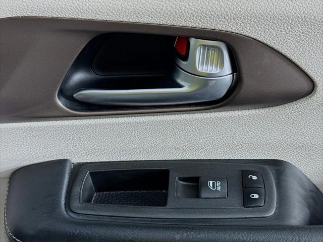 2021 Chrysler Voyager LXI
