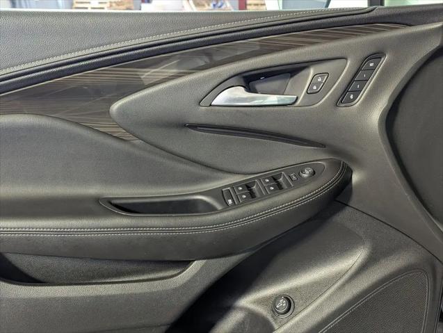 2020 Buick Envision FWD Essence