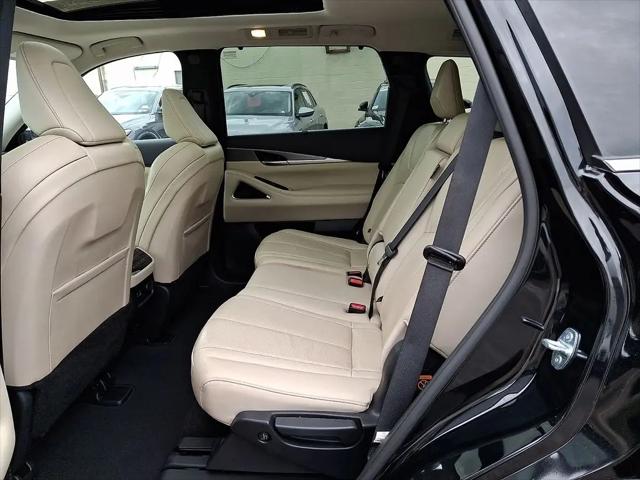 2023 INFINITI QX60 LUXE AWD