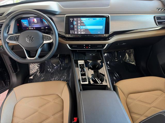 2026 Volkswagen Atlas Cross Sport SE with Technology