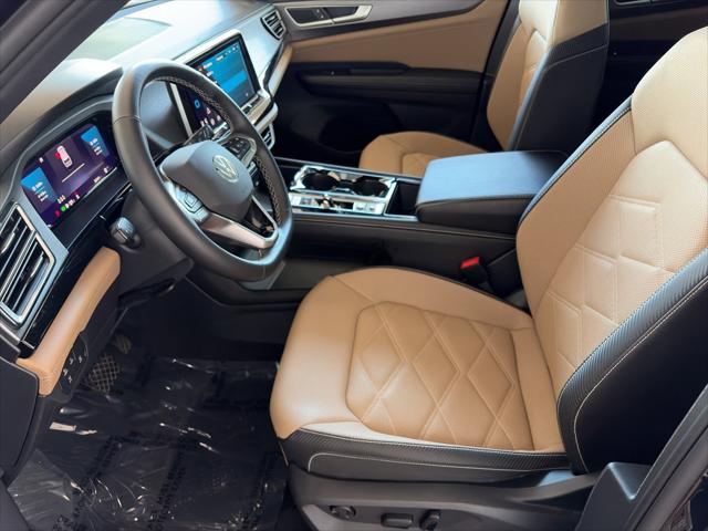 2026 Volkswagen Atlas Cross Sport SE with Technology