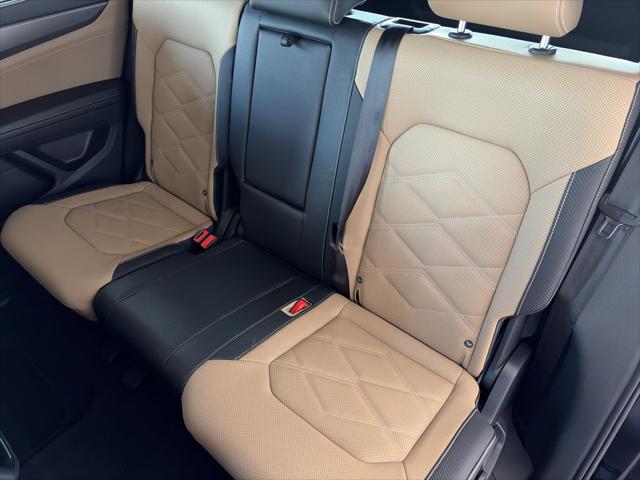 2026 Volkswagen Atlas Cross Sport SE with Technology