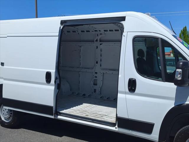 2025 Ram ProMaster 2500 Cargo Van Tradesman High Roof 159" WB w/Pass Seat