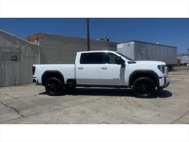 2026 GMC Sierra 2500HD Crew Cab, Standard Bed, AT4, 4WD