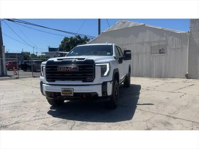 2026 GMC Sierra 2500HD Crew Cab, Standard Bed, AT4, 4WD