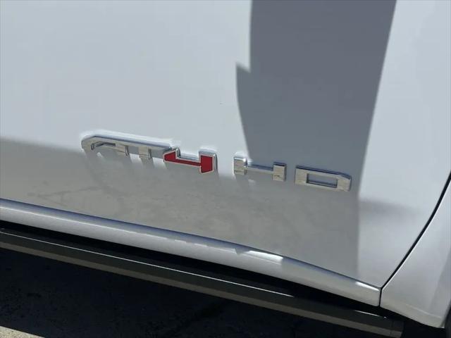 2026 GMC Sierra 2500HD Crew Cab, Standard Bed, AT4, 4WD
