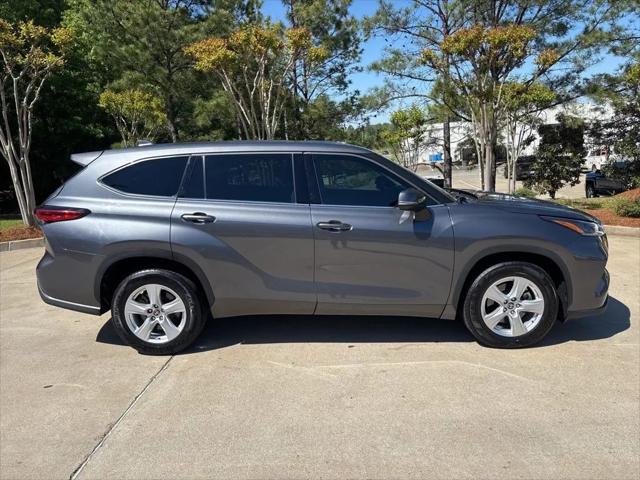 2021 Toyota Highlander LE