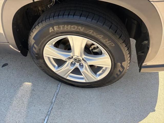 2021 Toyota Highlander LE