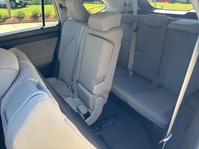 2021 Toyota Highlander LE