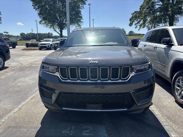 2025 Jeep Grand Cherokee GRAND CHEROKEE LAREDO X 4X2