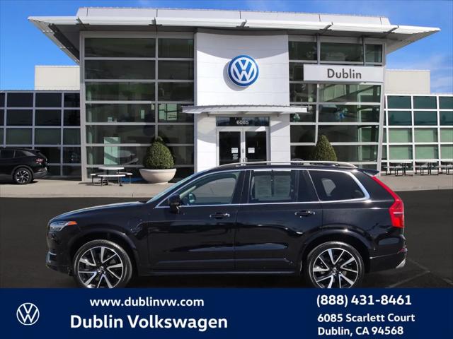 2019 Volvo XC90 Hybrid T8 Momentum