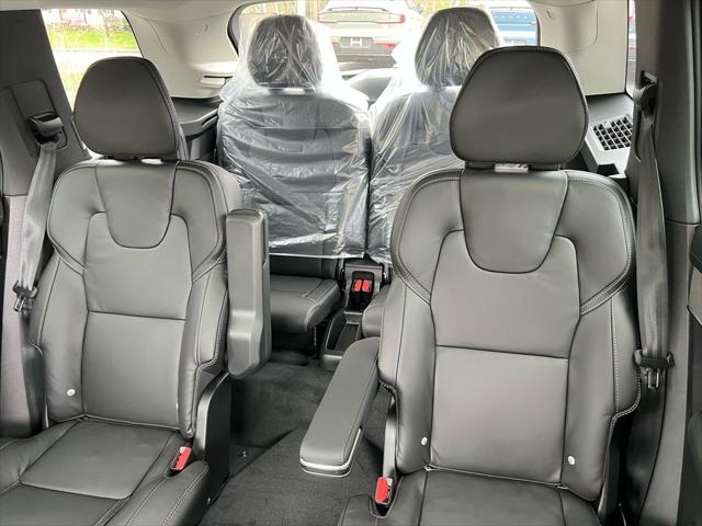 2026 Volvo XC90 Plug-In Hybrid Ultra Dark Theme, T8 AWD, Electric/Gasoline, 6 Seats