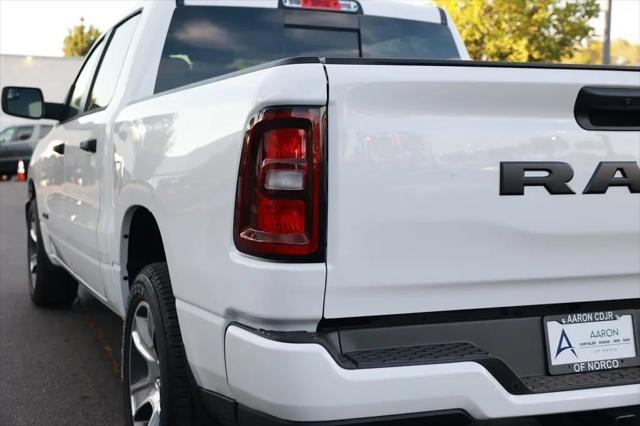 2026 Ram 1500 Express Crew Cab 4x2 5'7" Box