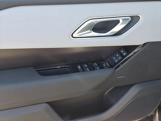 2026 Land Rover Range Rover Velar P400 Dynamic SE