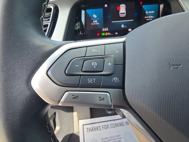 2025 Volkswagen Atlas Cross Sport 2.0T SE w/Technology