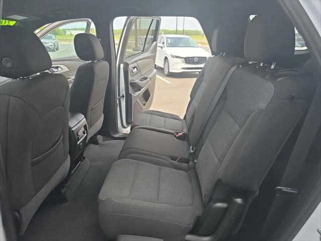 2023 Chevrolet Traverse FWD LT Cloth