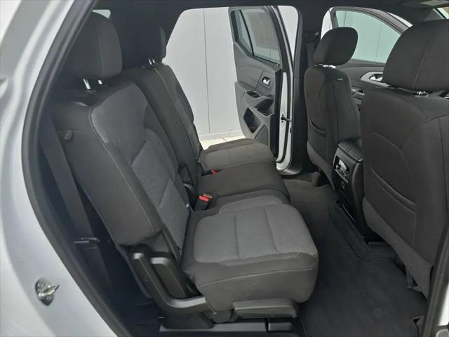 2023 Chevrolet Traverse FWD LT Cloth
