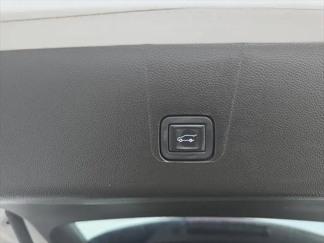 2023 Chevrolet Traverse FWD LT Cloth