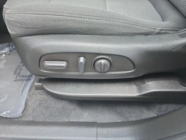 2023 Chevrolet Traverse FWD LT Cloth
