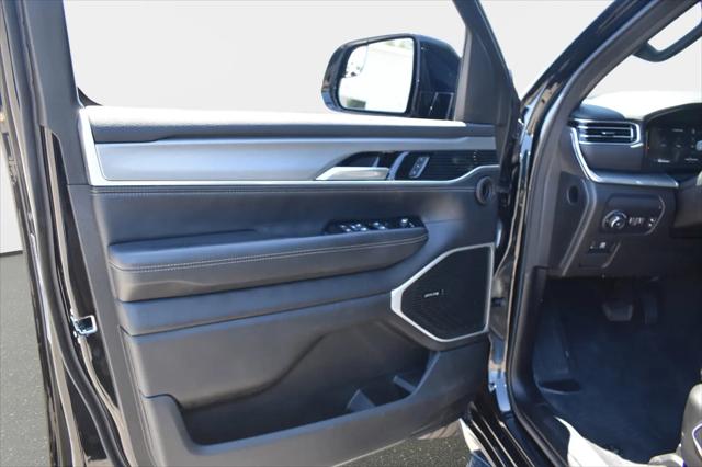 2024 Jeep Wagoneer Series II Carbide 4x4