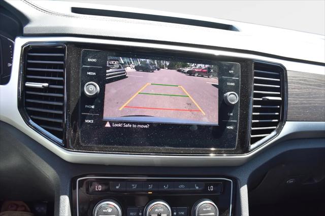 2022 Volkswagen Atlas 3.6L V6 SE w/Technology
