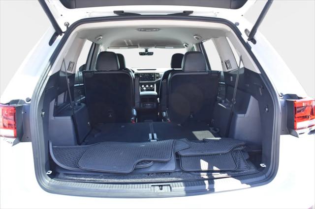 2022 Volkswagen Atlas 3.6L V6 SE w/Technology
