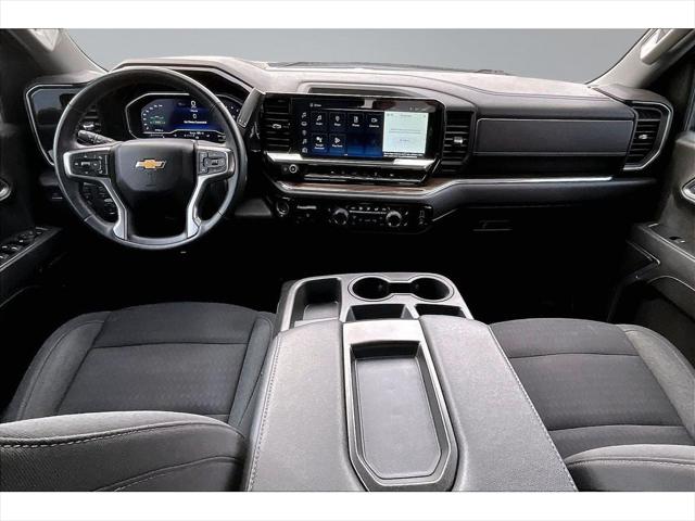 2023 Chevrolet Silverado 1500 4WD Crew Cab Standard Bed LT
