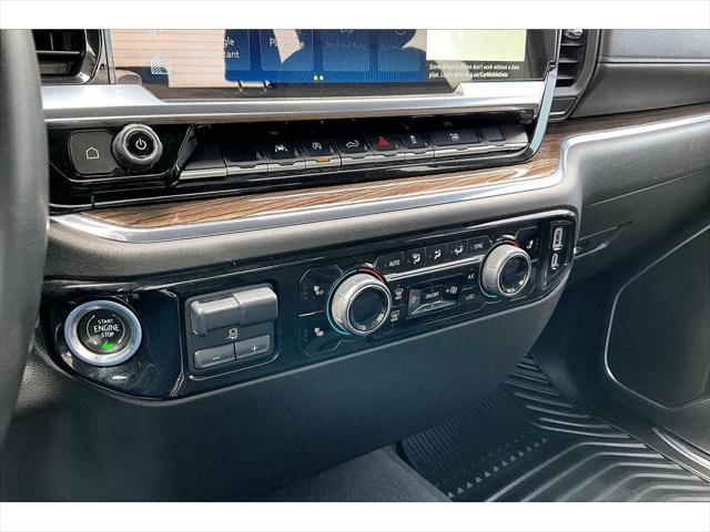 2023 Chevrolet Silverado 1500 4WD Crew Cab Standard Bed LT