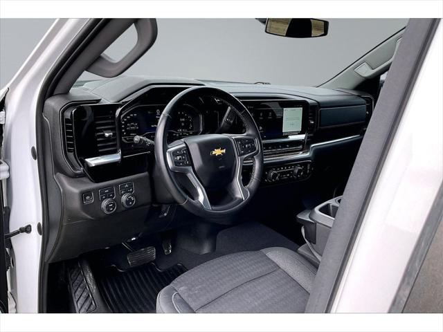 2023 Chevrolet Silverado 1500 4WD Crew Cab Standard Bed LT