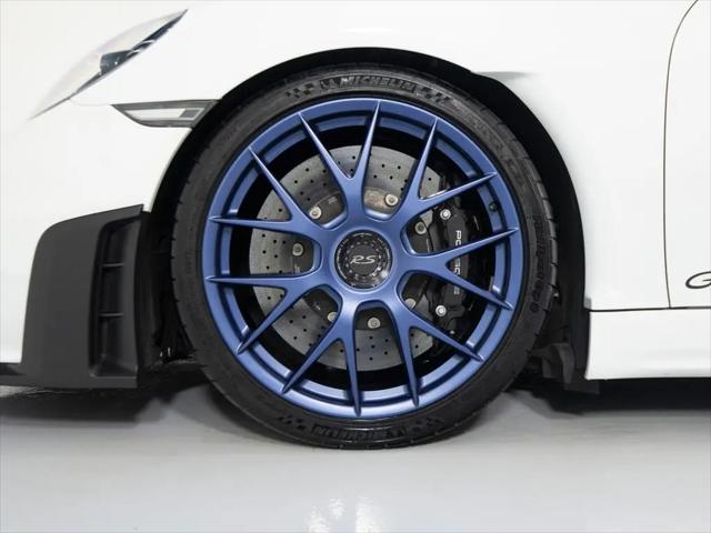 2025 Porsche 718 Cayman GT4 RS