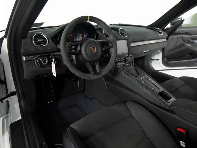2025 Porsche 718 Cayman GT4 RS