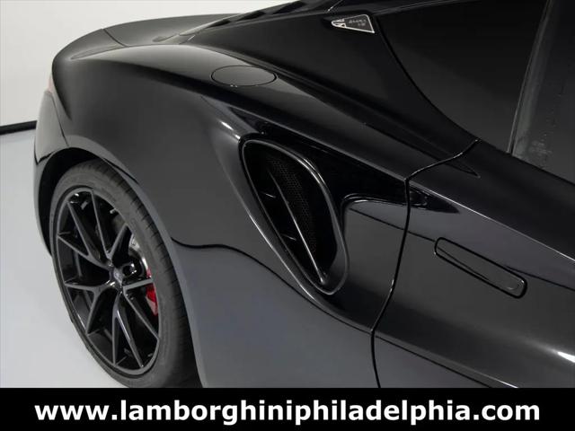 2025 Lotus Emira V6