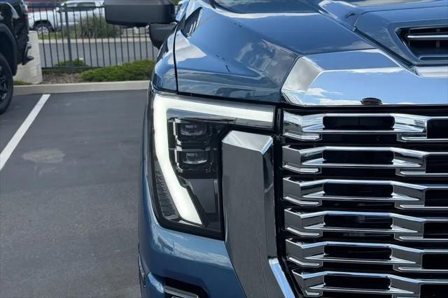 2026 GMC Sierra 2500HD Crew Cab, Standard Bed, Denali, 4WD