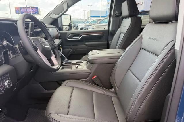 2026 GMC Sierra 2500HD Crew Cab, Standard Bed, Denali, 4WD